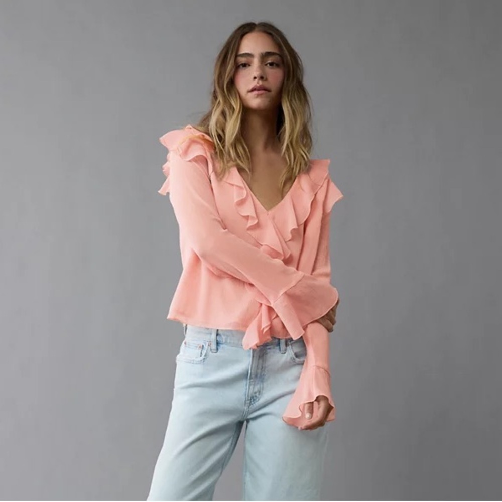 NWT! American Eagle Chiffon Bell Sleeve Ruffle Blouse | size medium